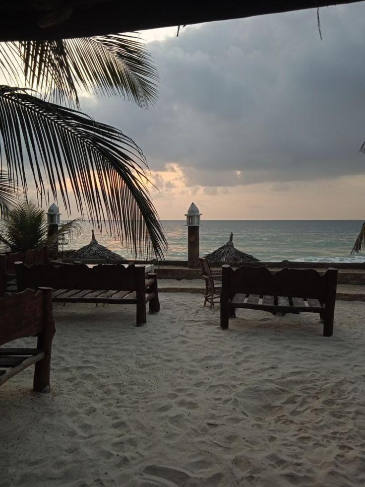 Tiwi Beach Resort & Spa Mombasa Dış mekan fotoğraf